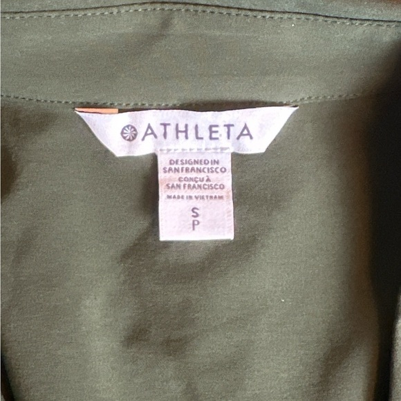 Athleta Everlasting sleeveless button-up tank olive/khaki green - Picture 7 of 11
